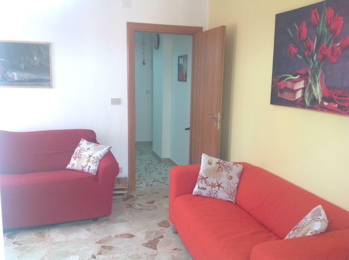 Bed&Breakfast La Casetta SantʼAlessio Siculo Eksteriør bilde